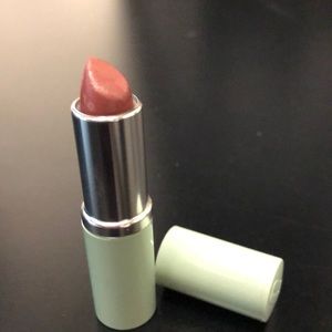 COPY - Clinique bamboo pink lipstick